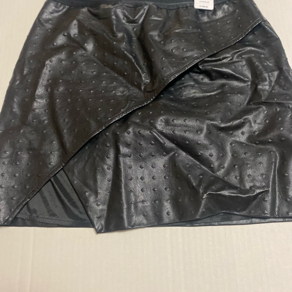Woman Bebe  leather mini skirt